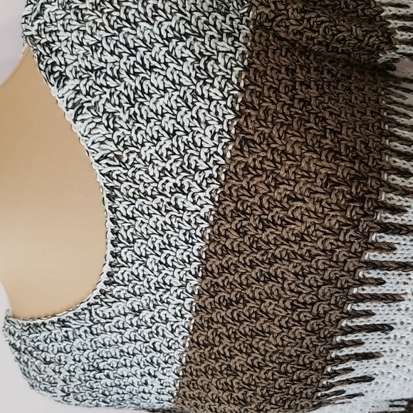 Renuar Knit Sweater, Size M - Picture 2 of 10